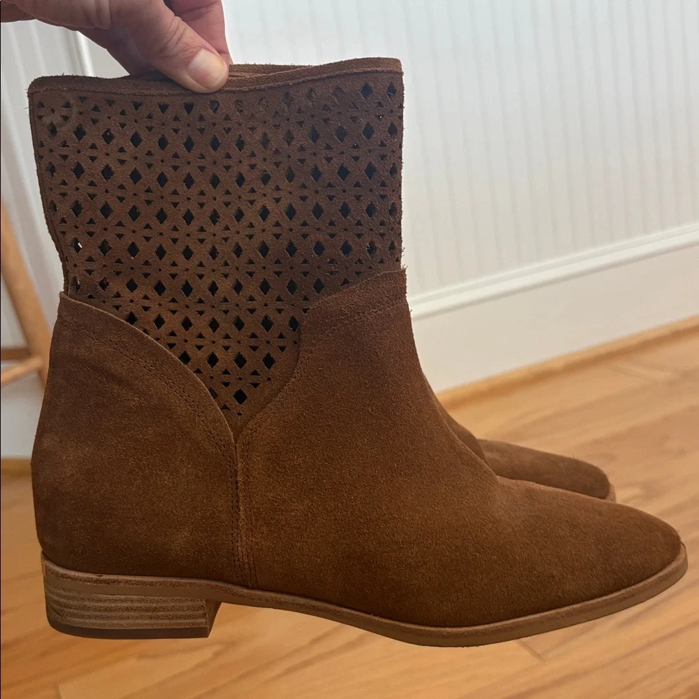 MICHAEL KORS Sunny Ankle Boots $195 Leather Suede Booties Caramel Brown 8.5 - Picture 12 of 16